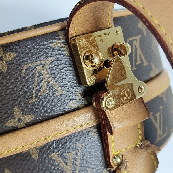 BOITE CHAPEAU PM Monogram Coated Canvas Brown