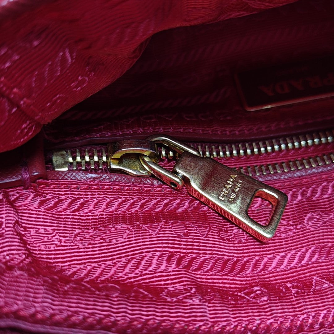 Quilted Nylon Shoulder Bag Red