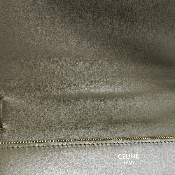 CLASSIC BOX Medium Calfskin Green