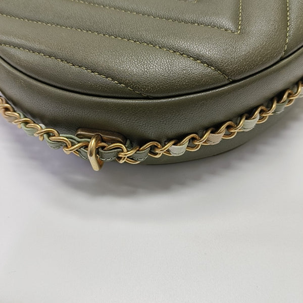 Chevron Calfskin Shoulder Bag Green