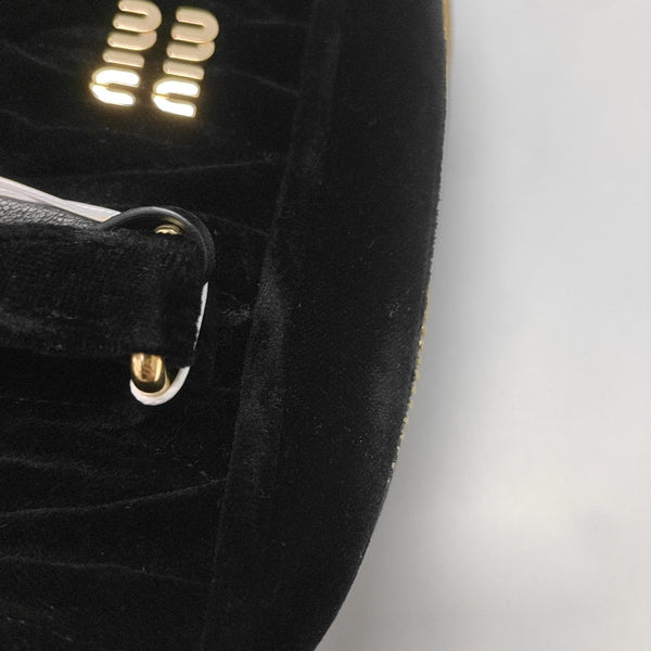 Arcadie Matelassé Small Velvet Black