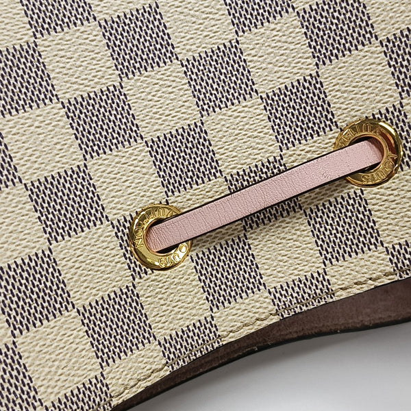 NÉONOÉ MM Damier Azur Coated Canvas White