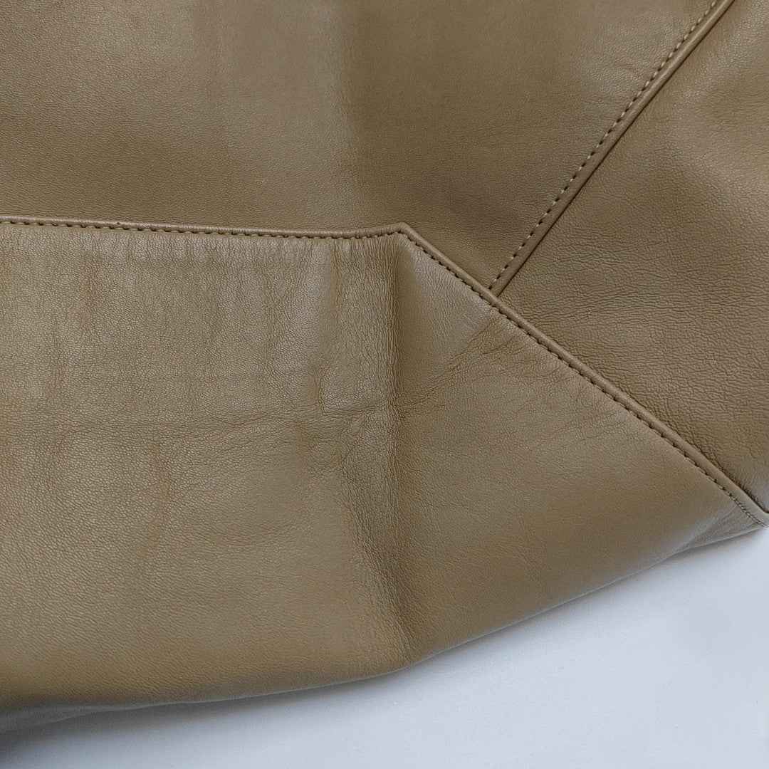 Calfskin Tote Bag Beige