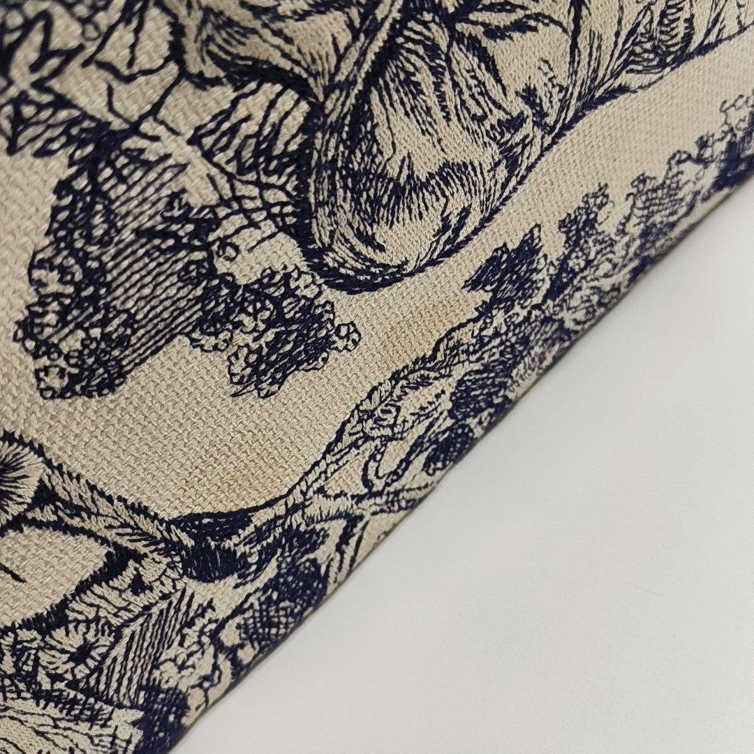 Book Tote Medium Canvas Blue