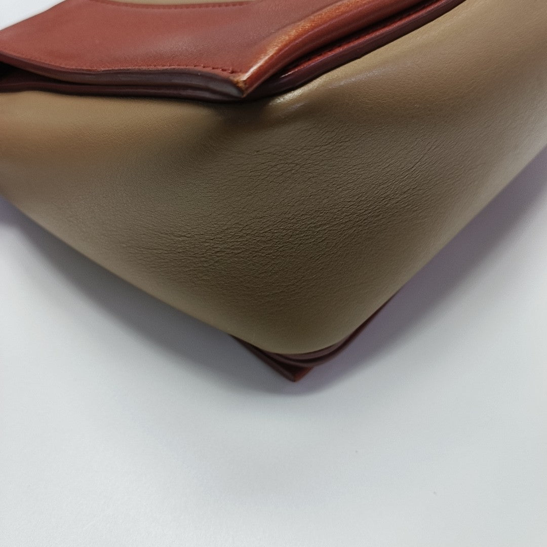 FRAME Medium Calfskin Brown