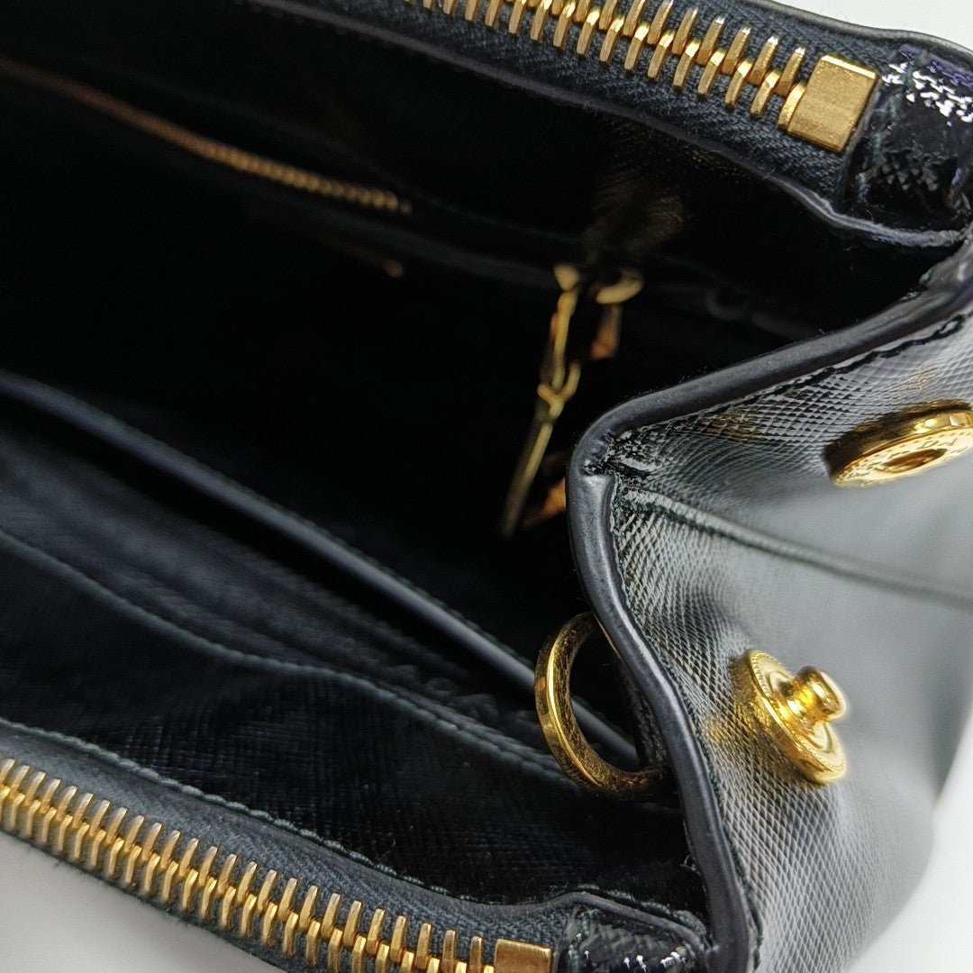 Galleria Small Saffiano Calfskin Black