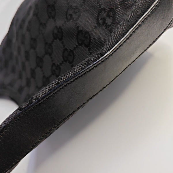 Monogram Canvas Black