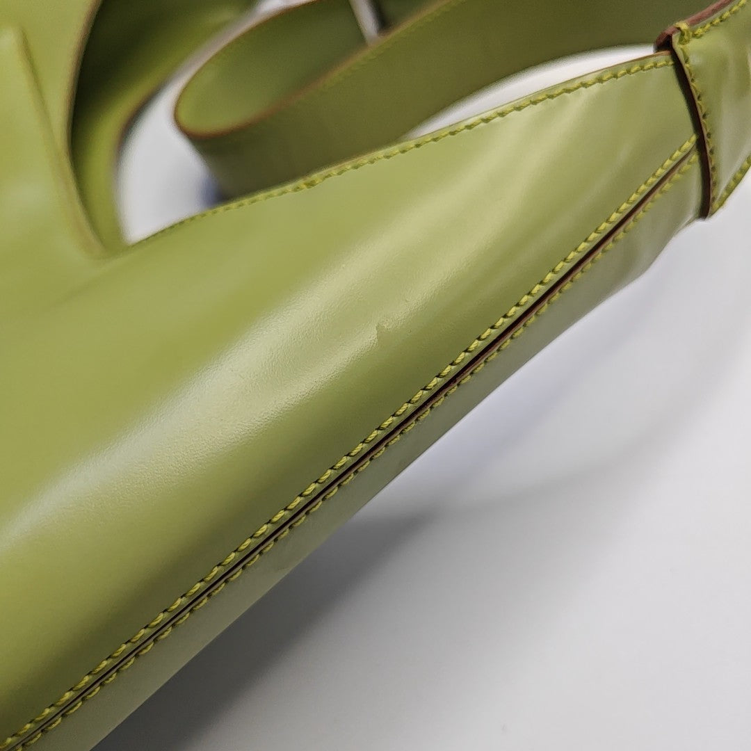 Clasp Hobo Calfskin Green