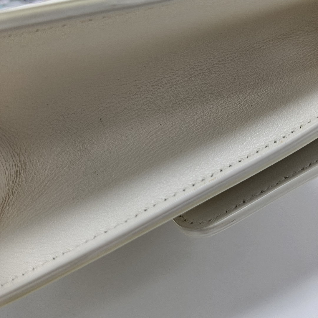 30 Montaigne Calfskin White
