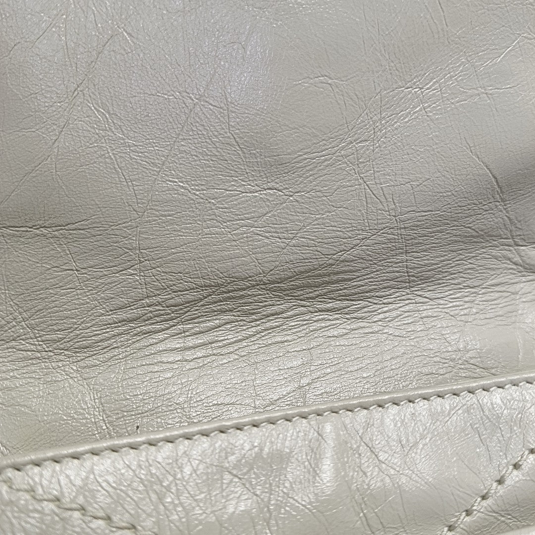 NIKI Small Chevron Calfskin Gray