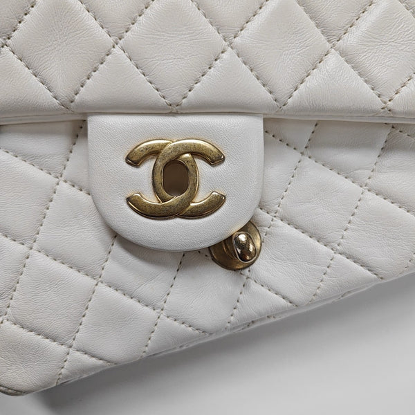 CLASSIC FLAP Mini Quilted Lambskin White