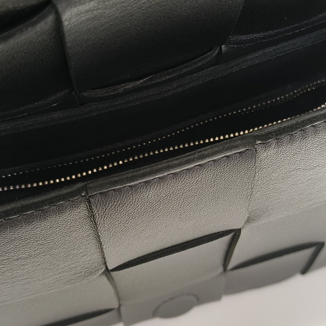 Cassette Medium Lambskin Black