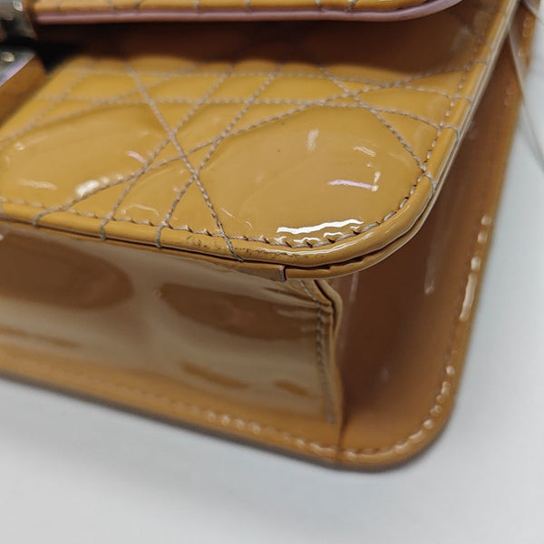 Rendez-Vous Cannage Patent Leather Yellow