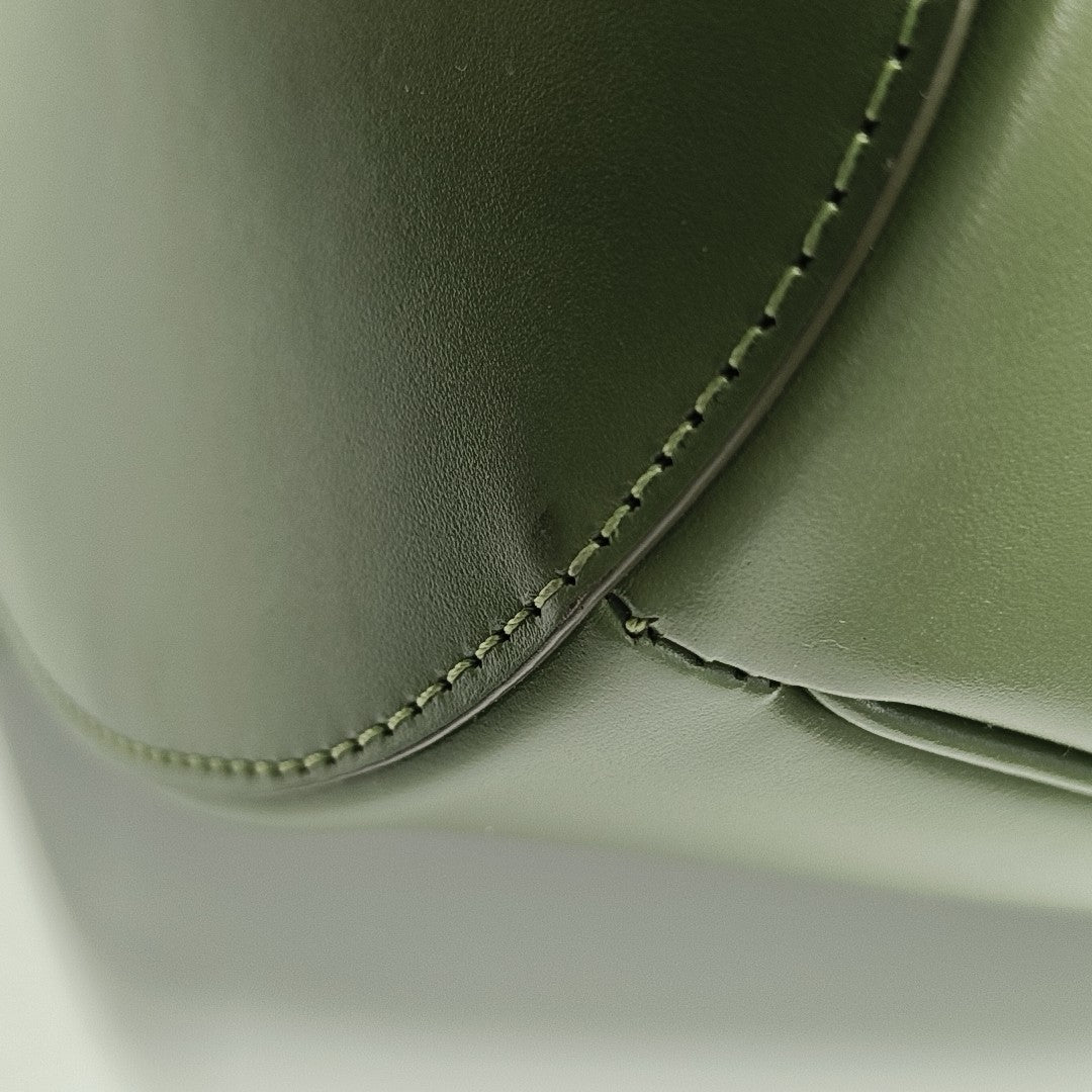 CRÉCY Calfskin Green