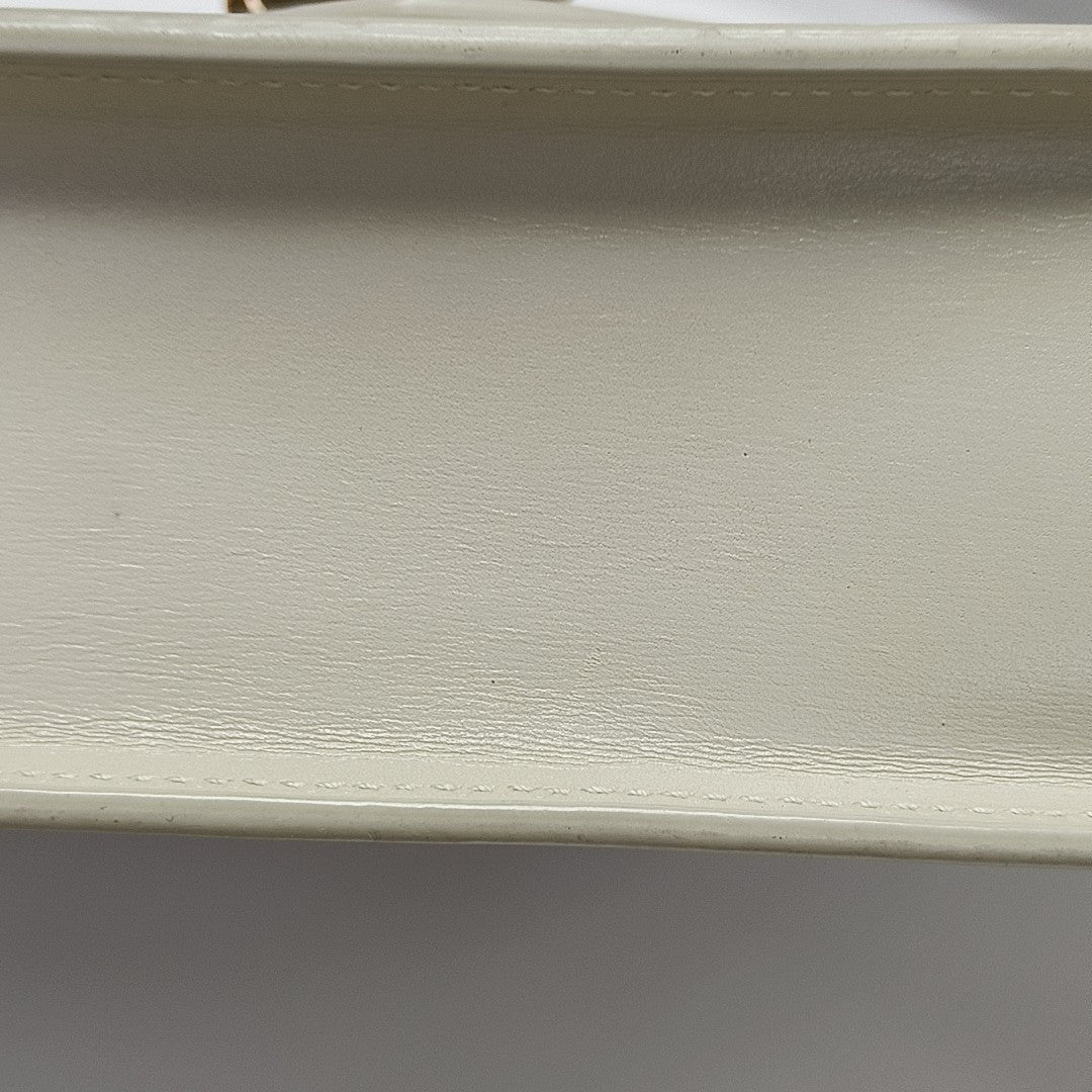 MONTAIGNE Calfskin White