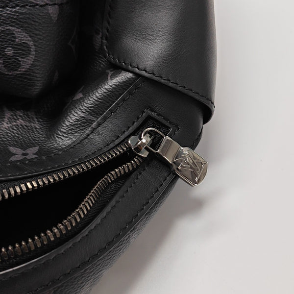 DISCOVERY PM Monogram Coated Canvas Black