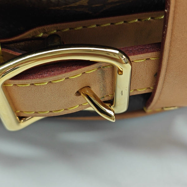 BOITE CHAPEAU MM Monogram Coated Canvas Brown