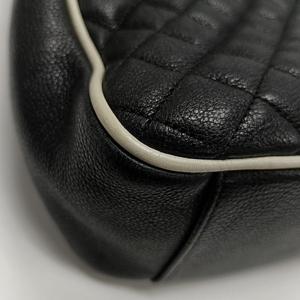 COLLEGE Large Chevron Calfskin Black