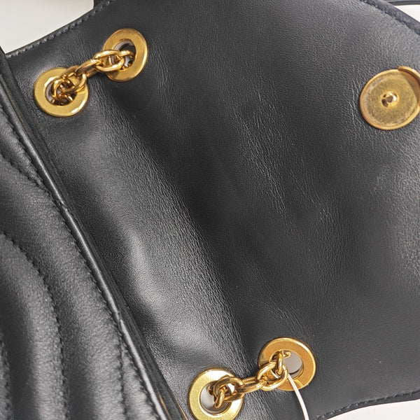 NEW WAVE PM Quilted Calfskin Black