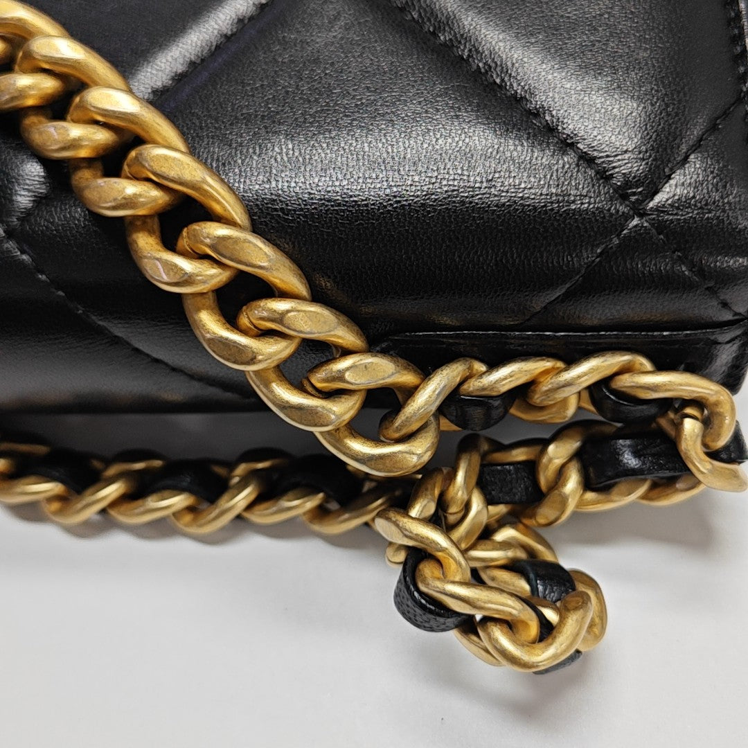 CHANEL 19 WOC Quilted Lambskin Black