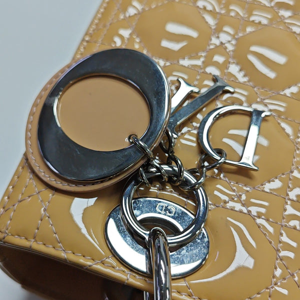 Lady Dior Medium Cannage Patent Leather Beige