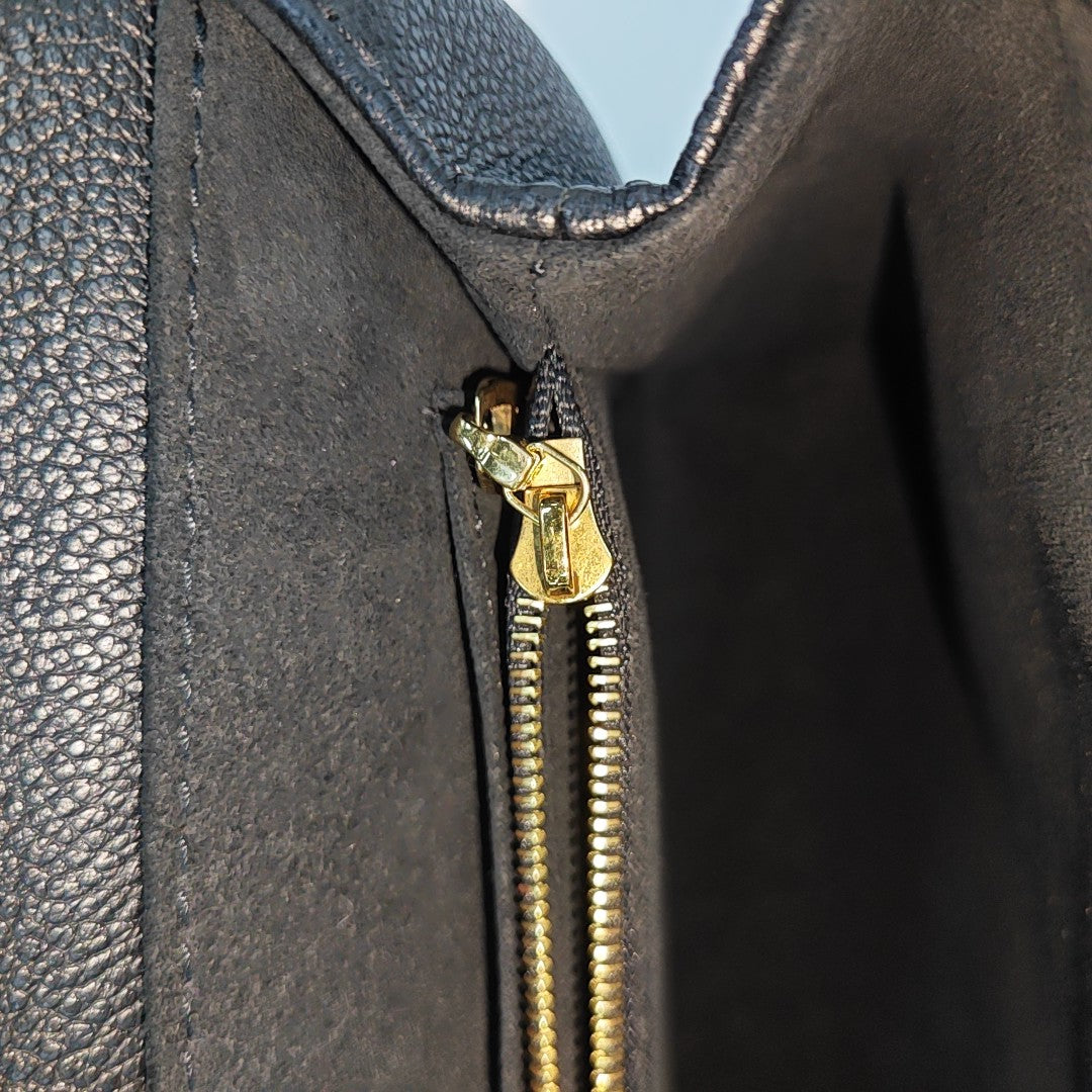 MADELEINE Monogram Calfskin Black
