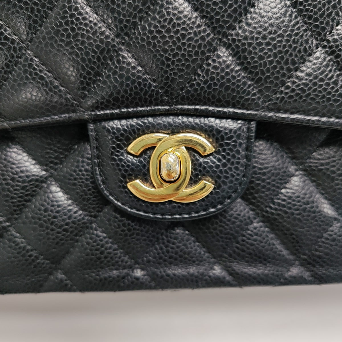 CLASSIC FLAP Small Quilted Grained Calfskin Black