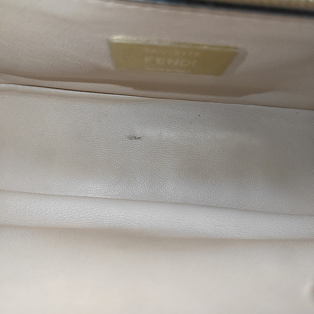 Authenticated pre-owned  Baguette Medium Lambskin Pink - Shoulder Bag at Looply
