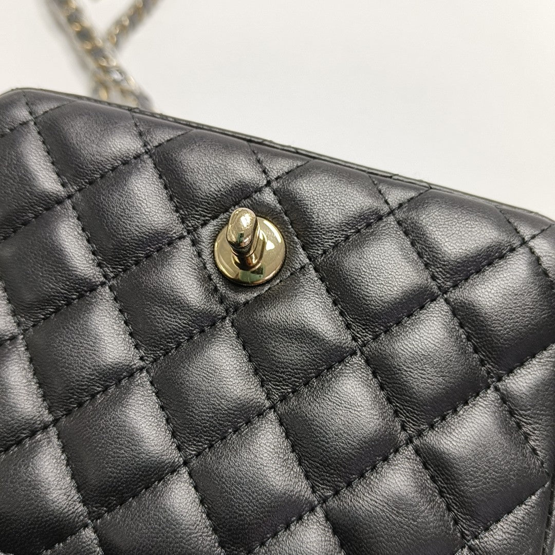 CLASSIC FLAP Mini Quilted Lambskin Black