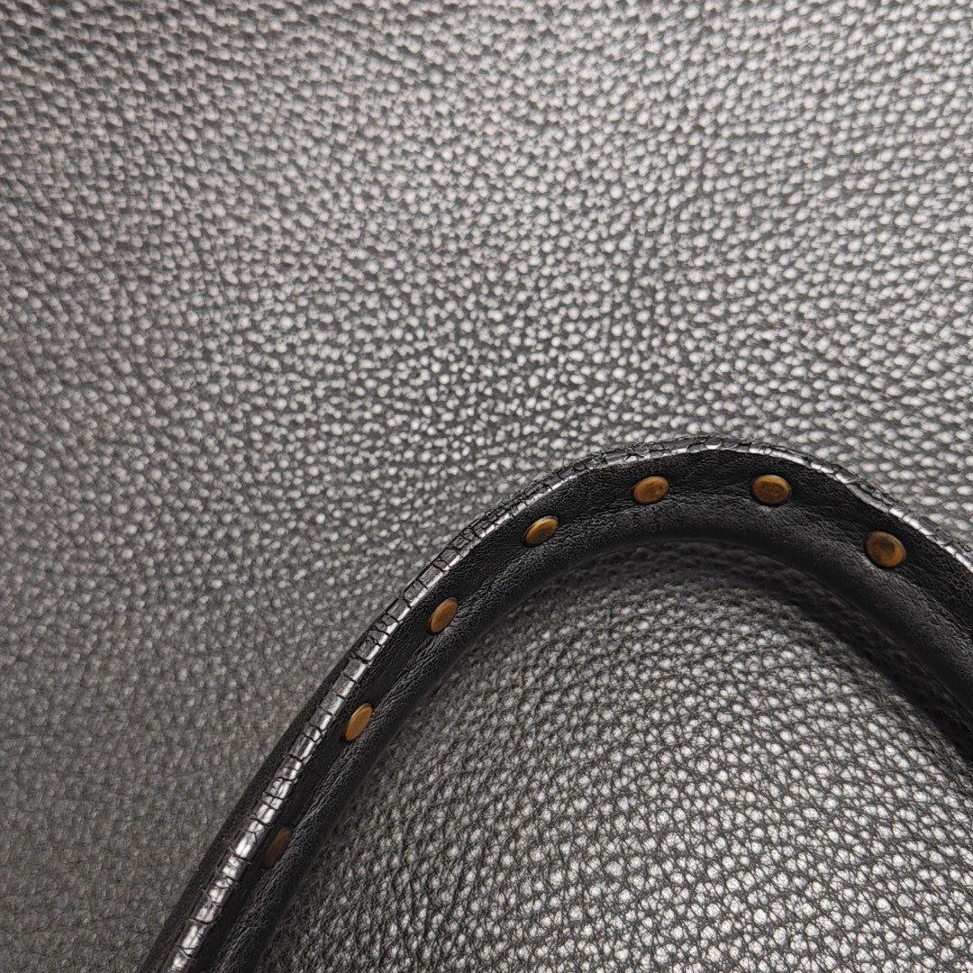 BOOGIE Calfskin Black