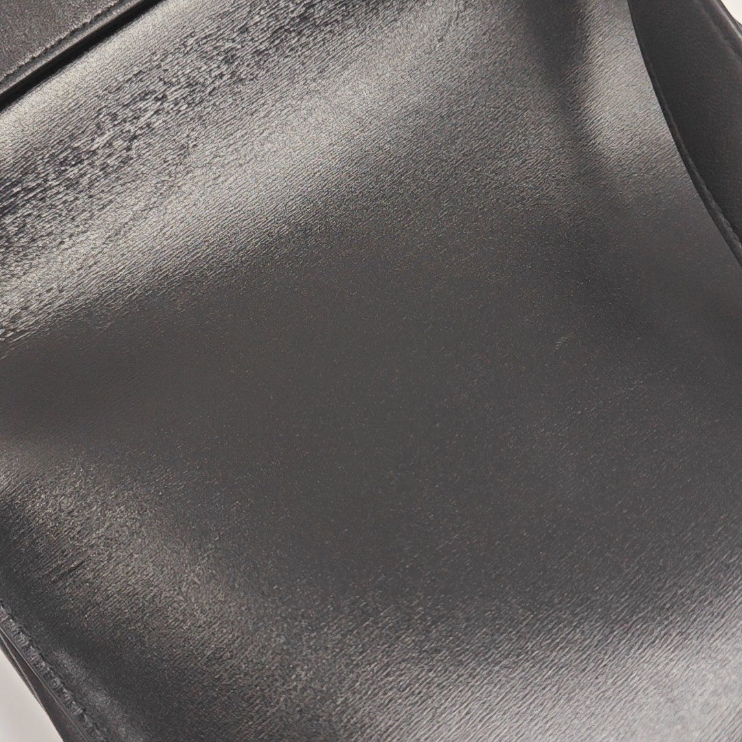 The Clip Calfskin Black