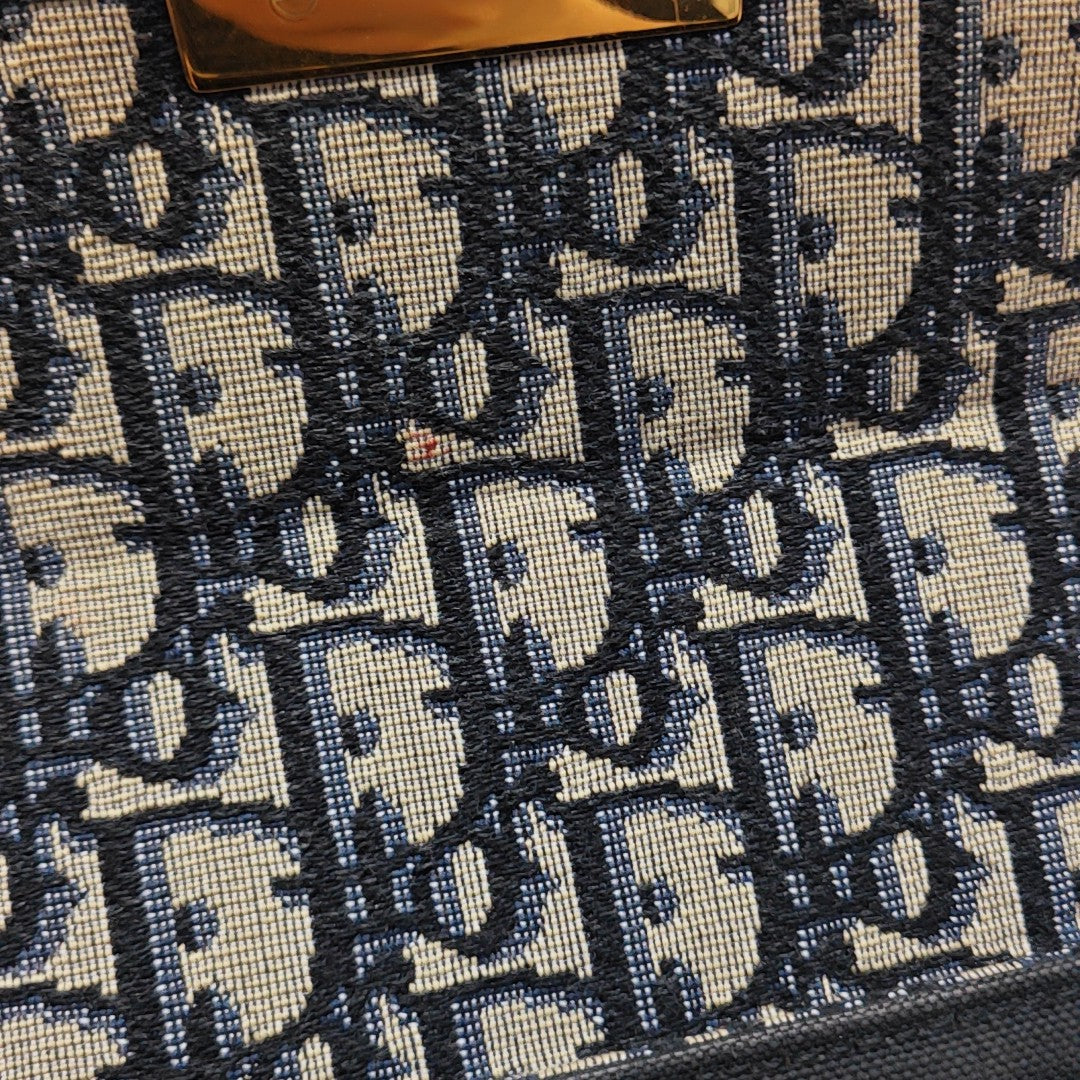 30 Montaigne Mini Oblique Canvas Blue