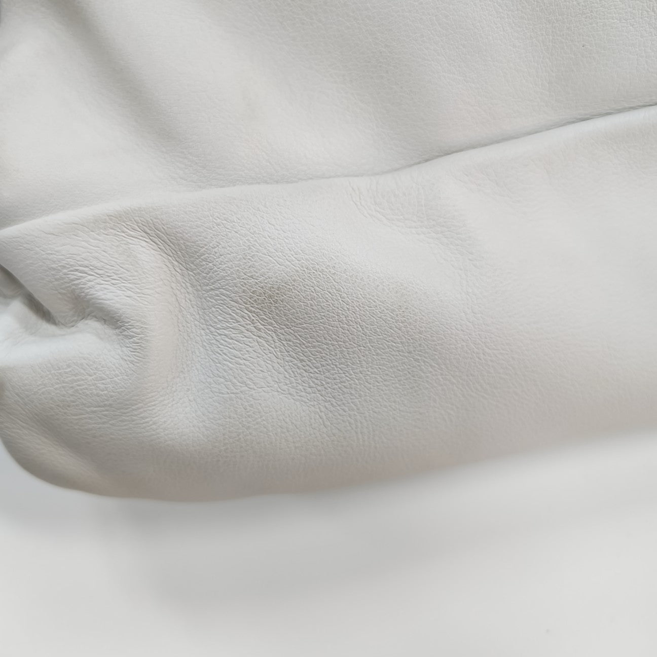 The Pouch Calfskin White
