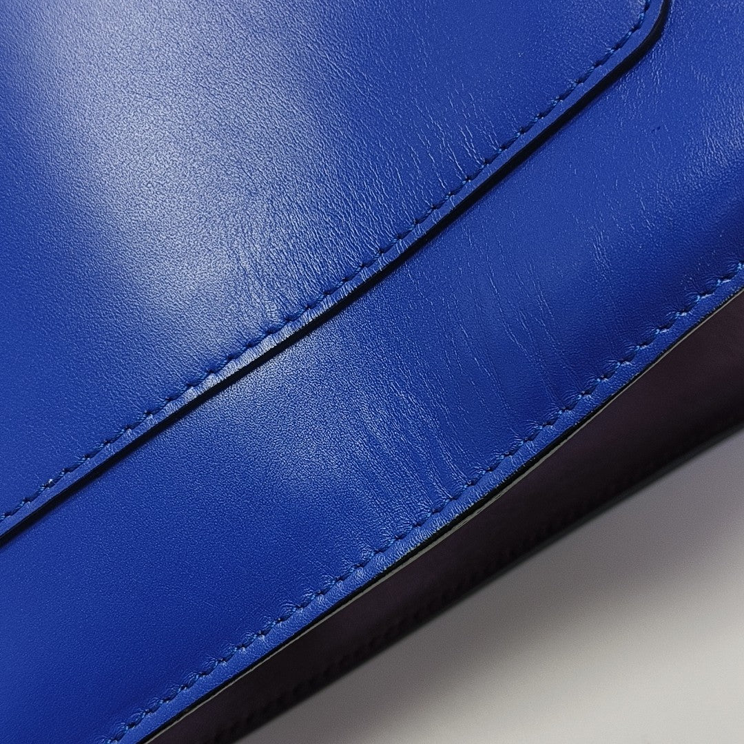 SERPENTI SCAGLIE Calfskin Blue