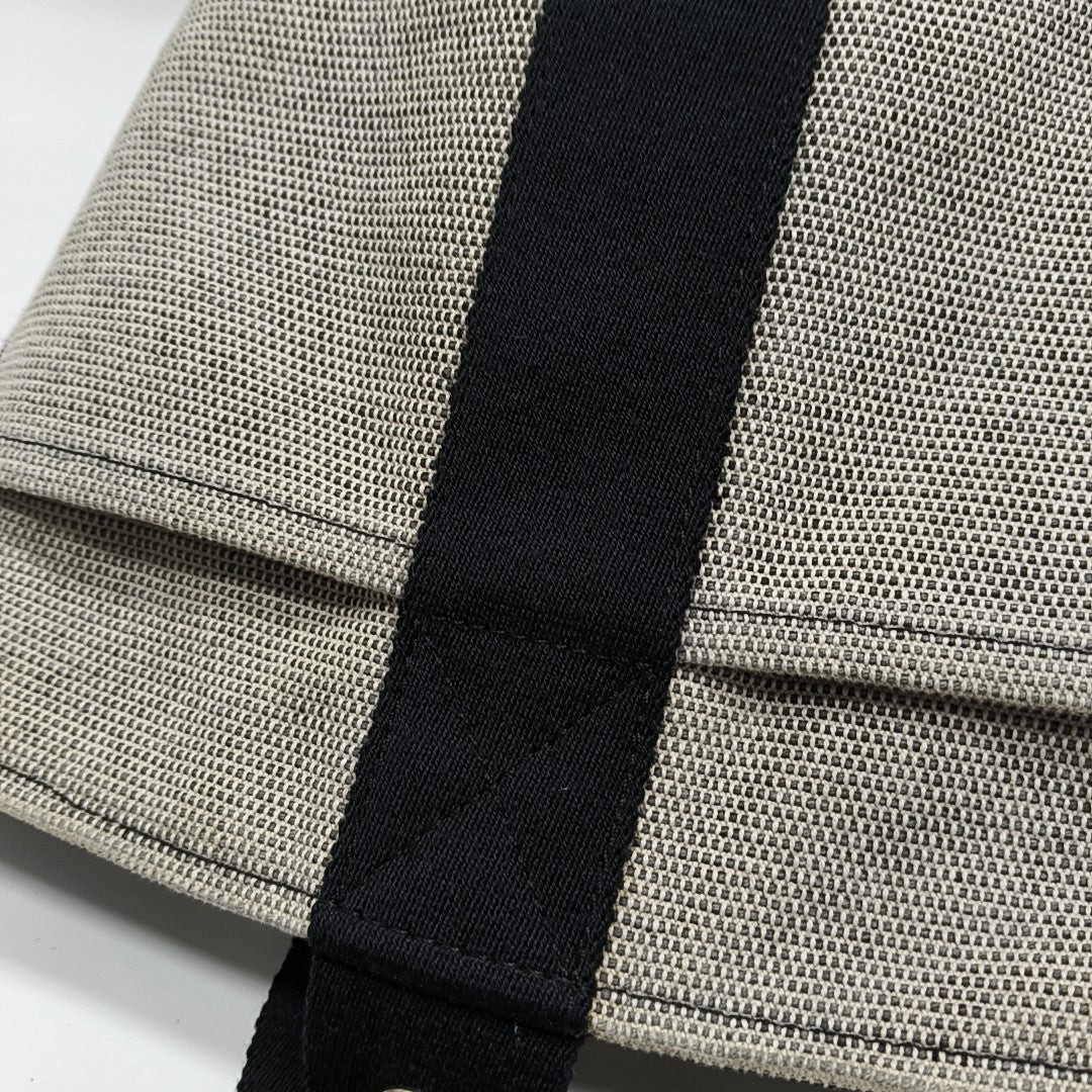 Saxo Small Canvas Beige