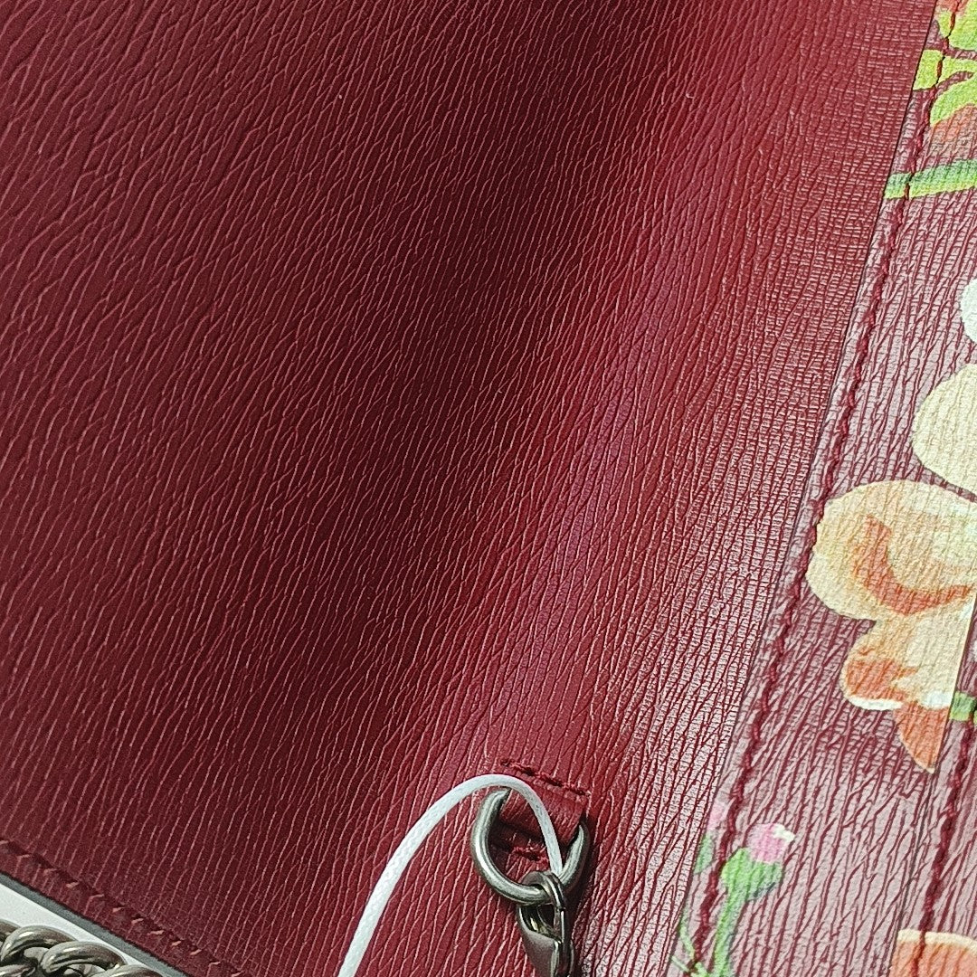 Calfskin Shoulder Bag Red