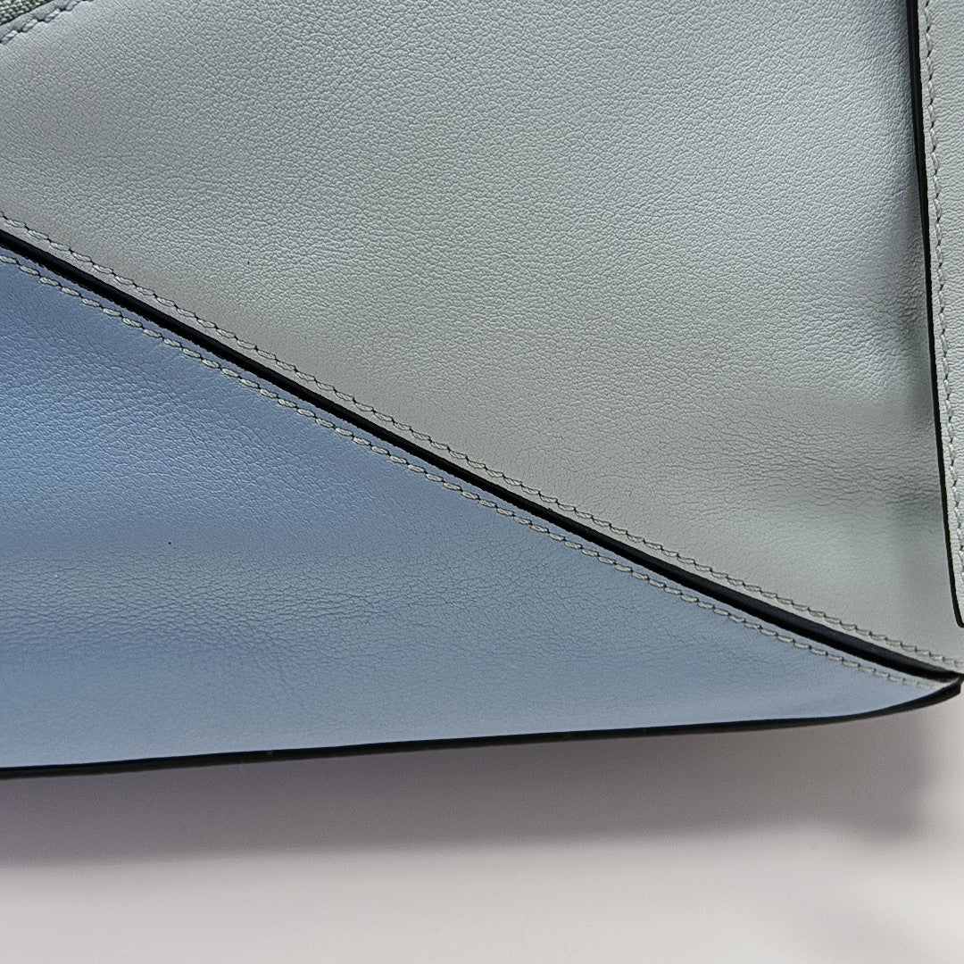 Puzzle Medium Calfskin Blue