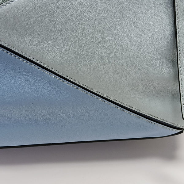 Puzzle Medium Calfskin Blue