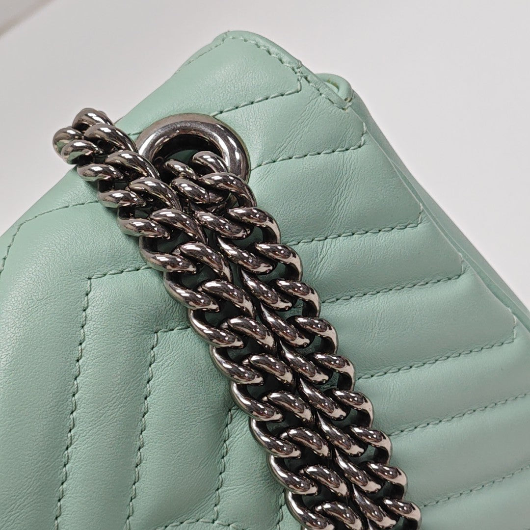 GG Marmont Medium Quilted Calfskin Green