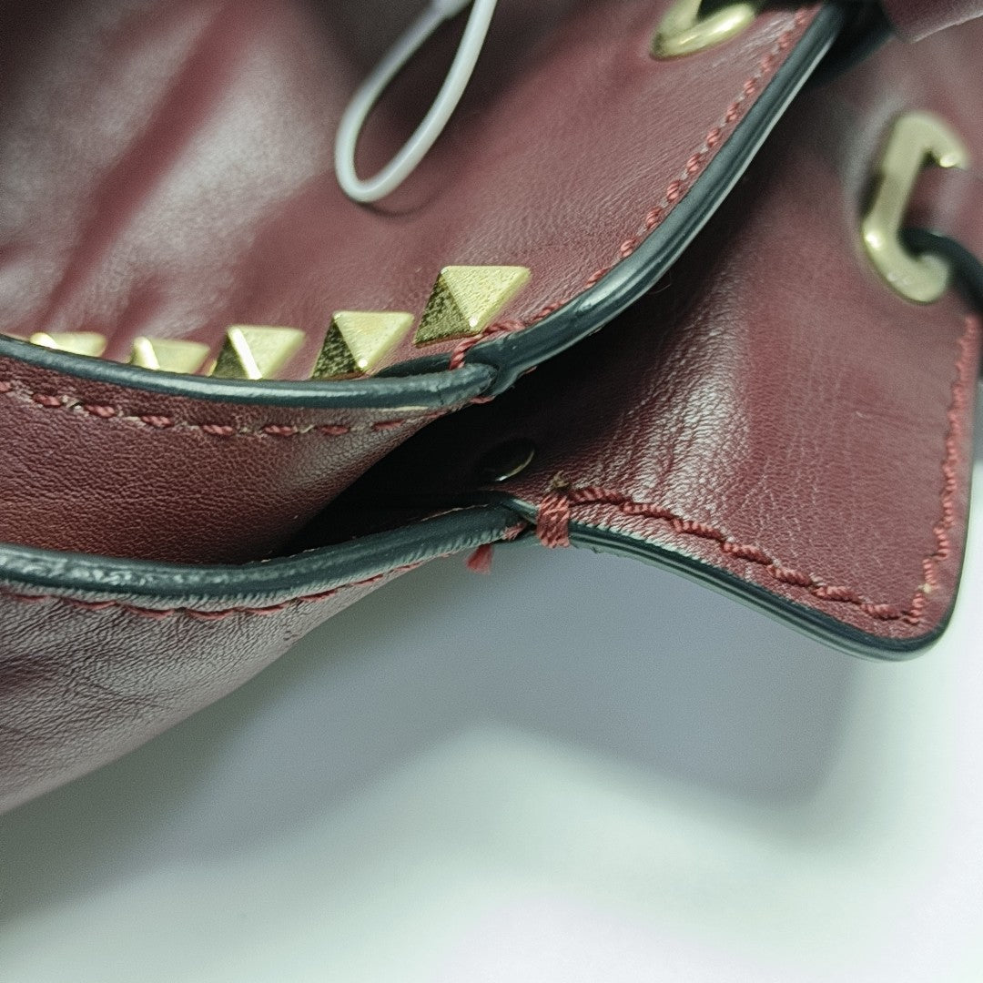 Rockstud Small Calfskin Red