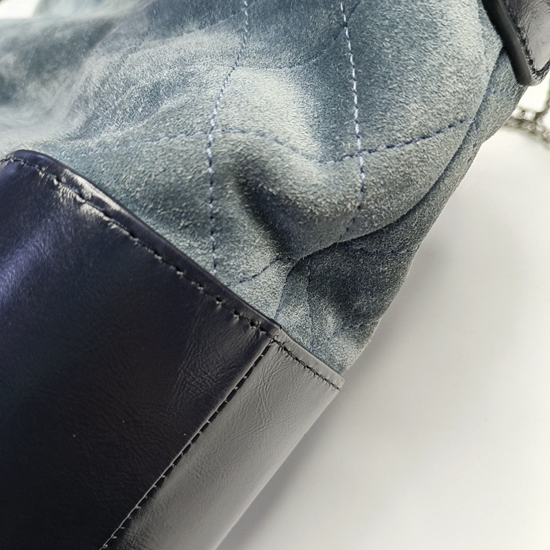 GABRIELLE Medium Quilted Suede Blue