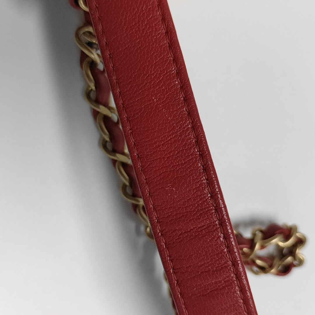 CHAIN INFINITY TOP HANDLE Medium Quilted Lambskin Red