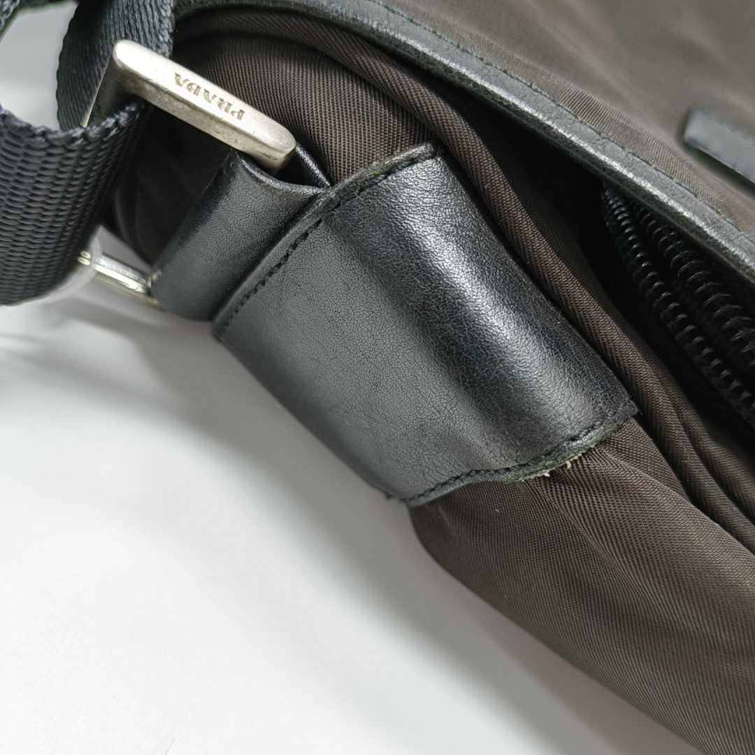 Nylon Shoulder Bag Brown