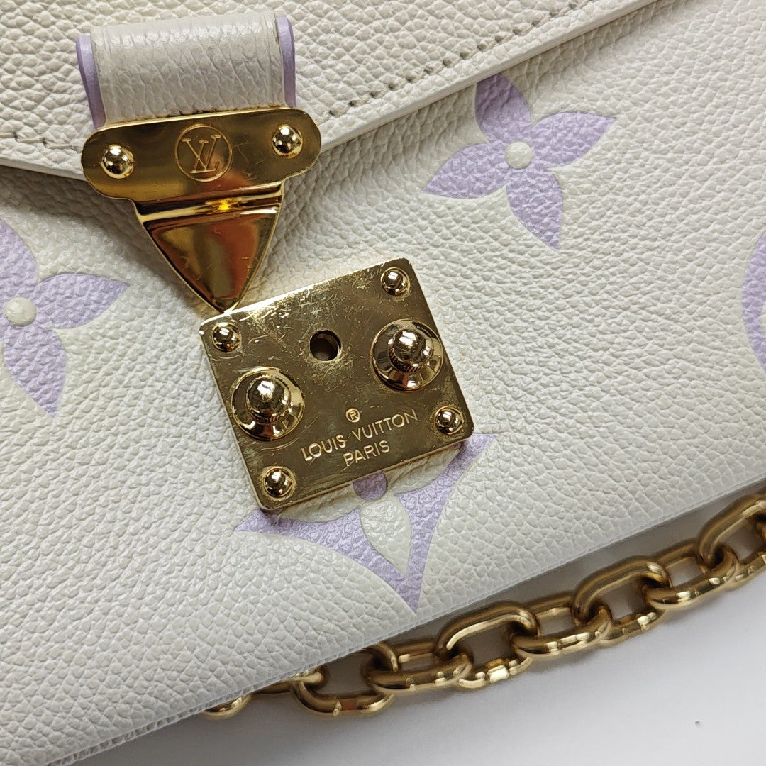 MÉTIS EAST WEST Monogram Calfskin White