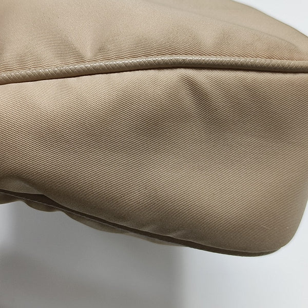 Re-Edition2005 Nylon Beige