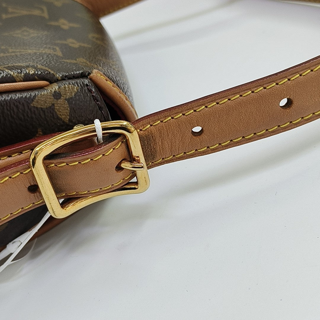 TAMBOURINE Monogram Coated Canvas Brown
