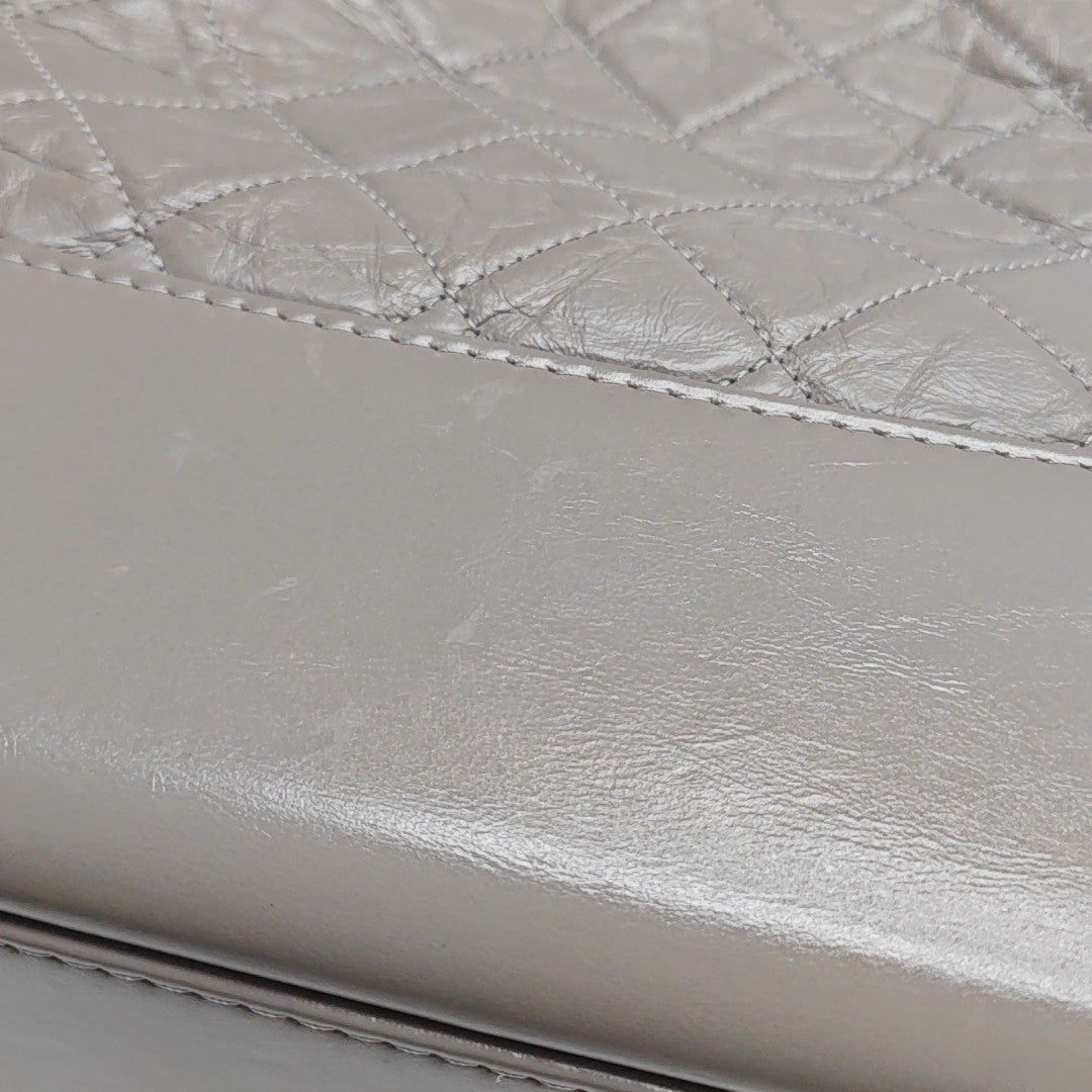 GABRIELLE Medium Quilted Calfskin Gray