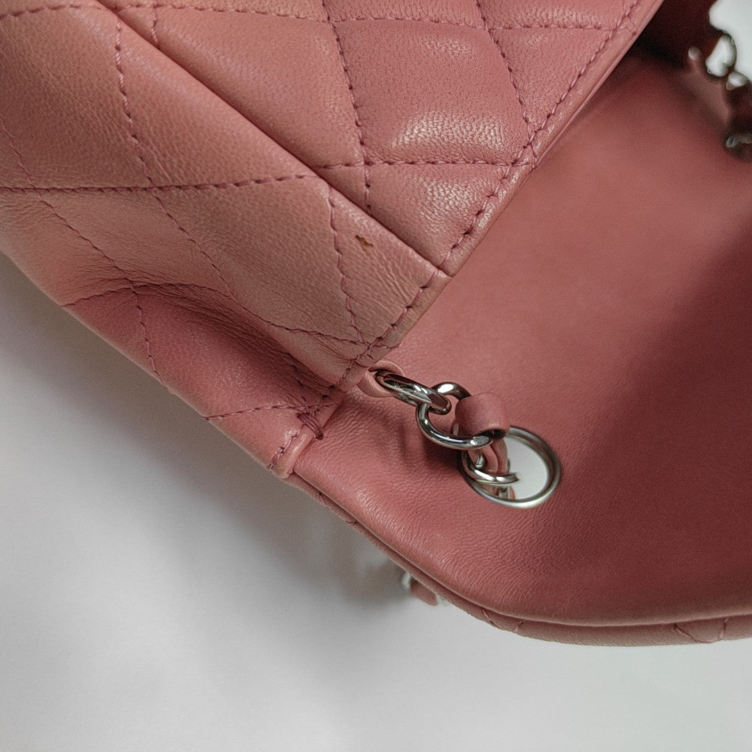 CLASSIC FLAP Mini Quilted Grained Calfskin Pink