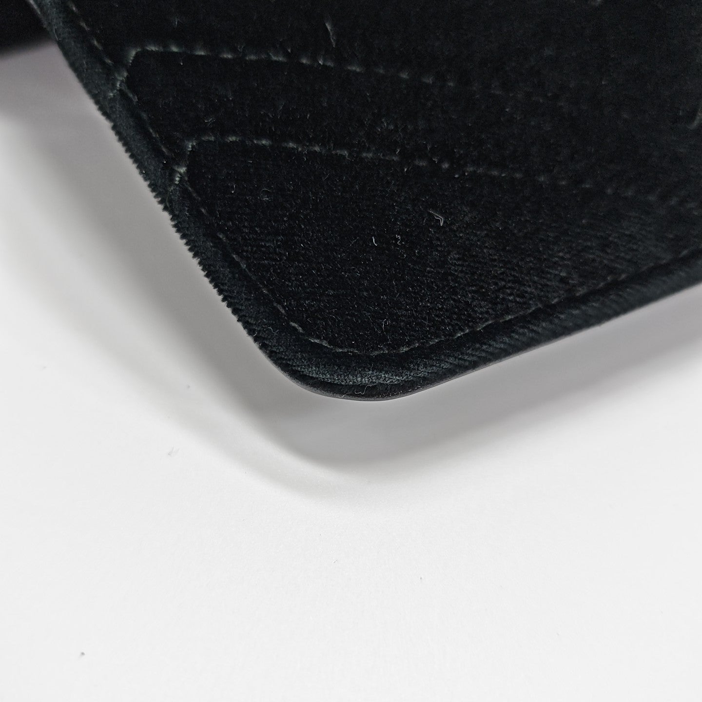 GG Marmont Medium Quilted Velvet Black
