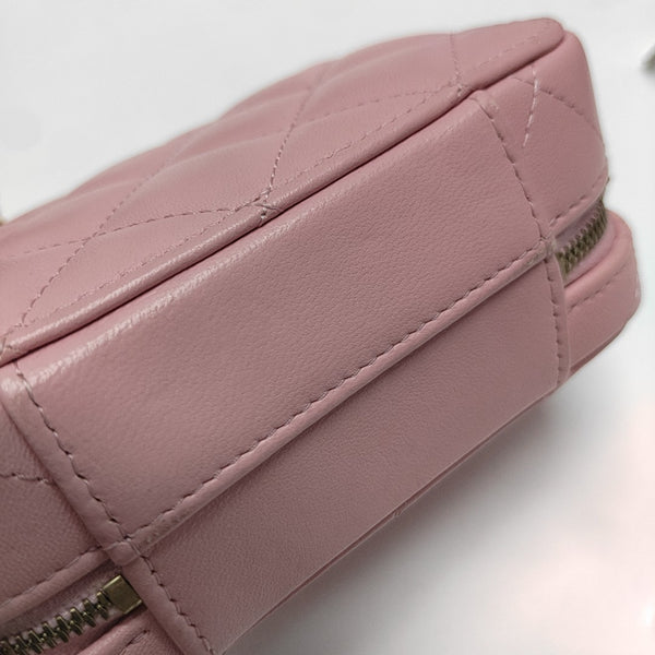 Quilted Lambskin Shoulder Bag Red